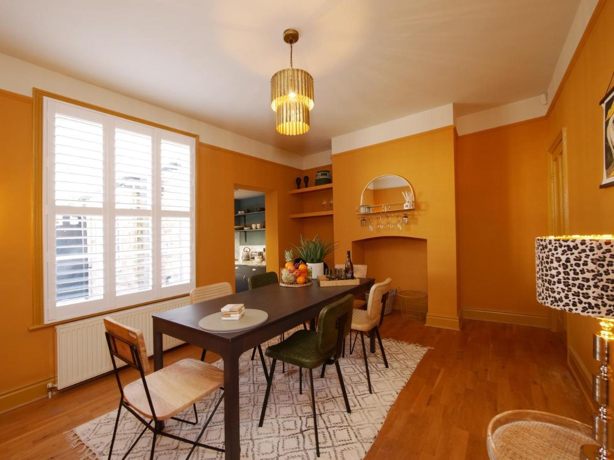 Bar Wall Cottage-City Wall Views-Sleeps 5 York Eksteriør billede
